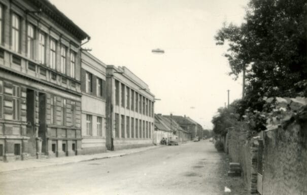 Pohled na historickou budovu Riegrovy 51