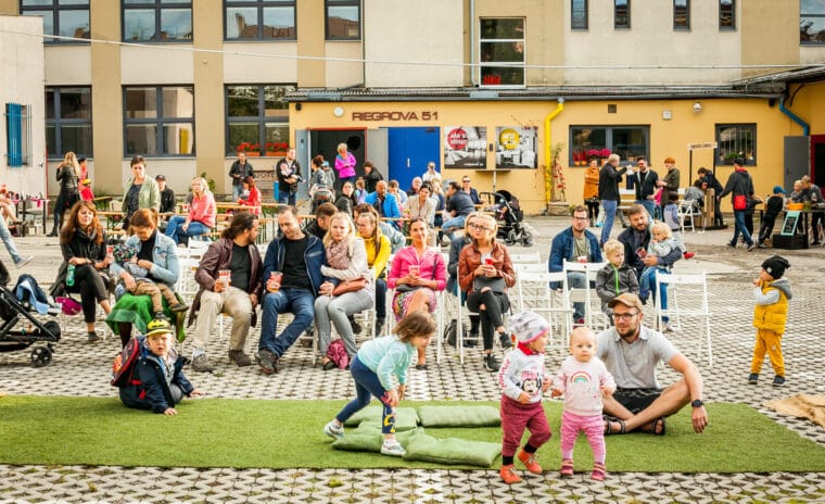 Dvůr Riegrovy 51 během akce Riegrovka